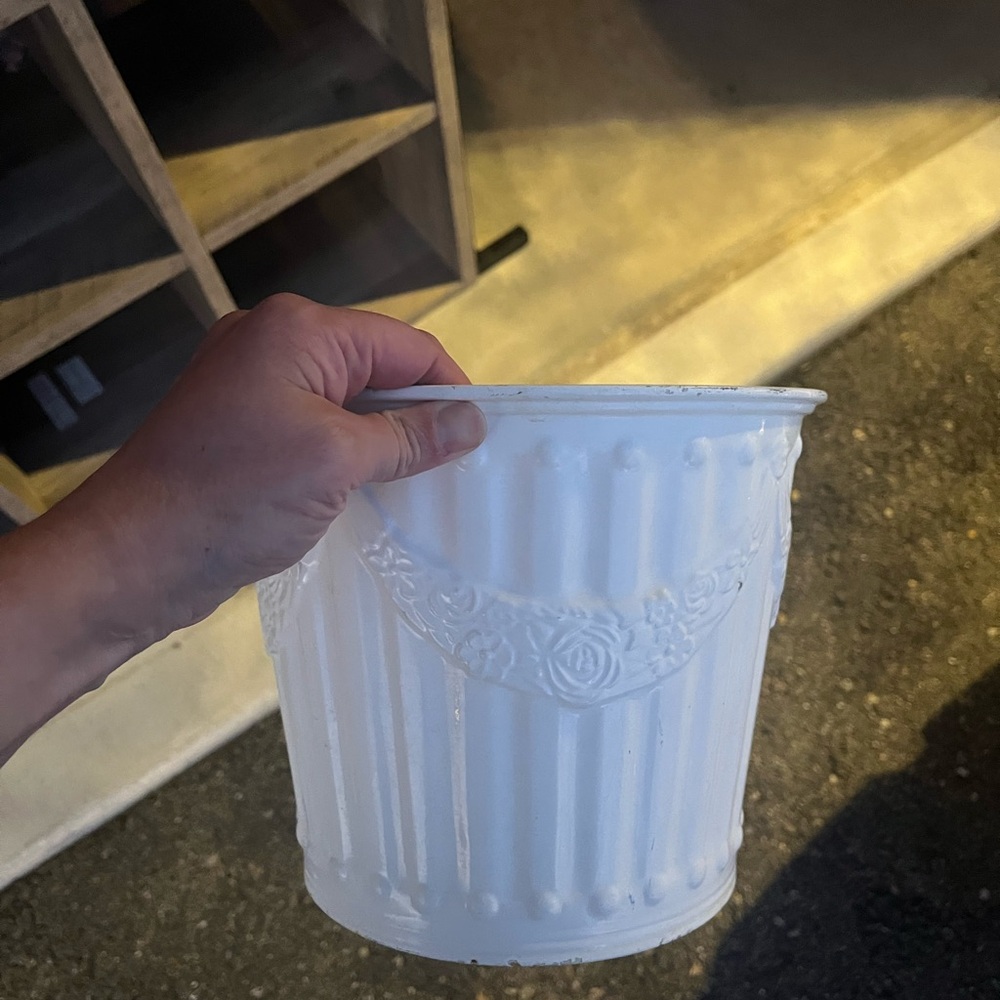 White Embossed Floral Ceramic Wastebasket